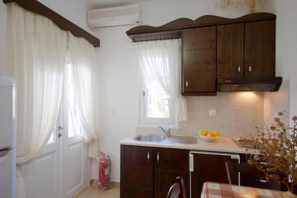 Apartments With View Adamantas  Luaran gambar